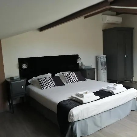 Bed & Breakfast La Carcassonne, D Hotes, B&b, Face A La Cite Medievale Carcassonne