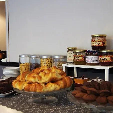 La Carcassonne, D Hotes, B&b, Face A La Cite Medievale Bed & Breakfast 4*